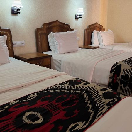 Old Gate Family Guest House Bukhara Bagian luar foto