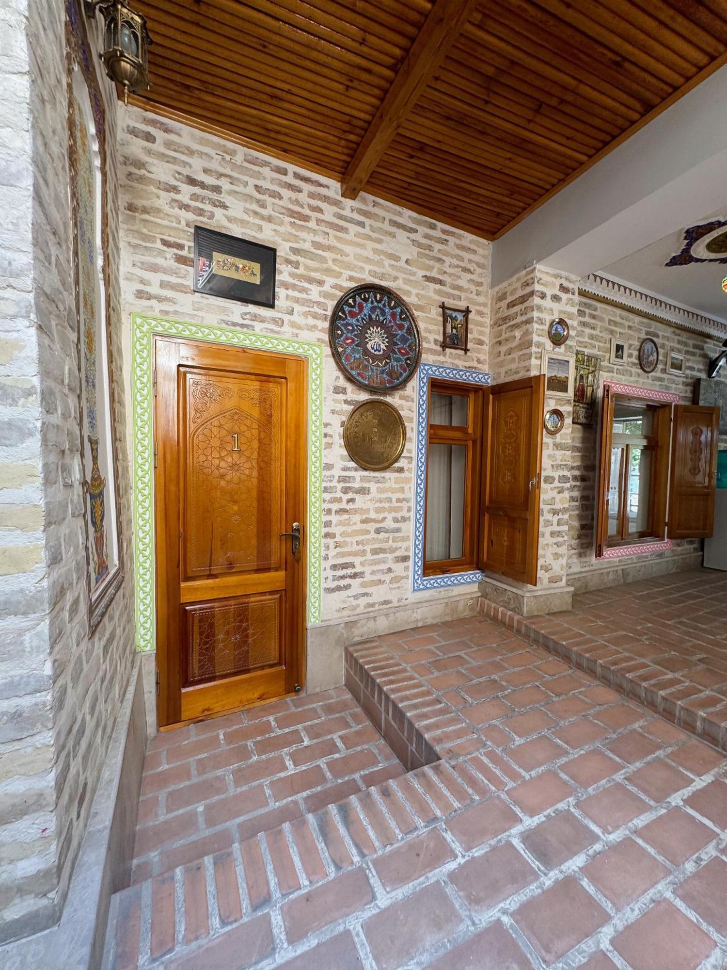 Old Gate Family Guest House Bukhara Bagian luar foto