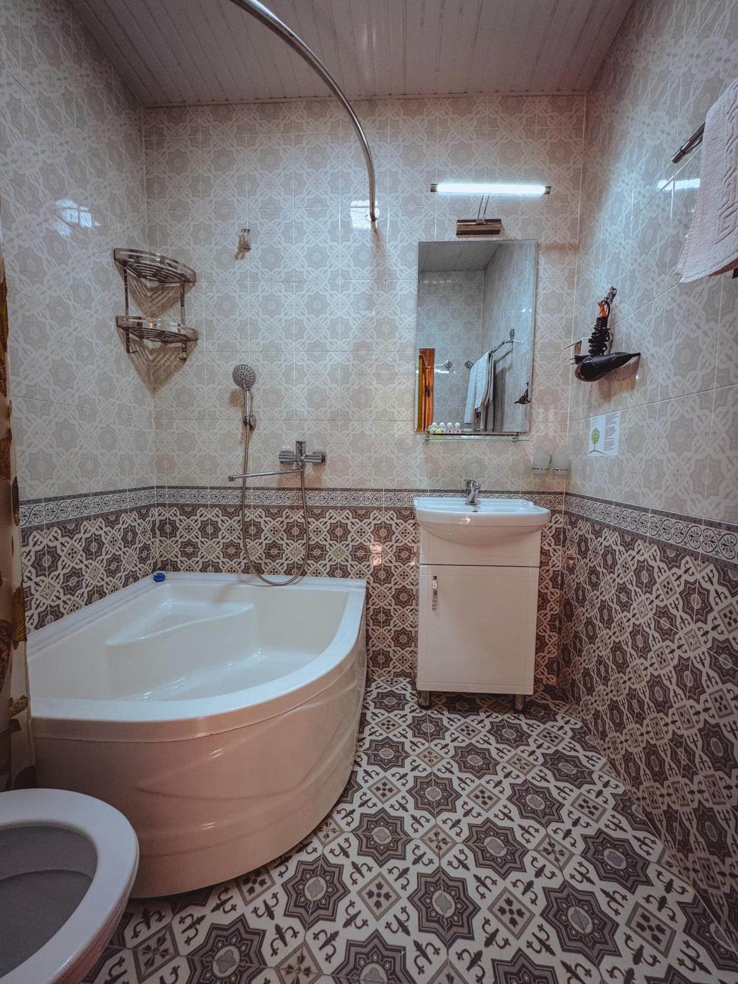 Old Gate Family Guest House Bukhara Bagian luar foto