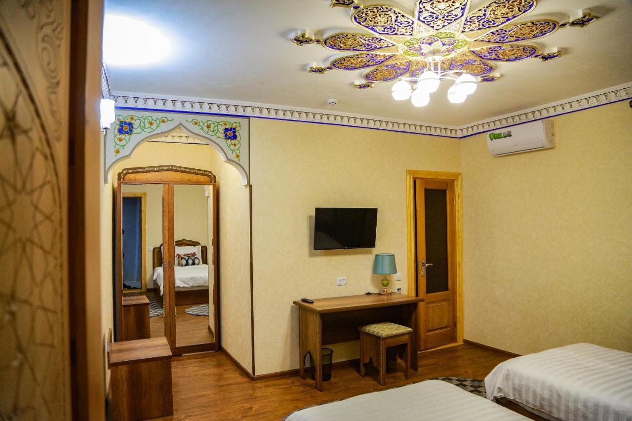 Old Gate Family Guest House Bukhara Bagian luar foto