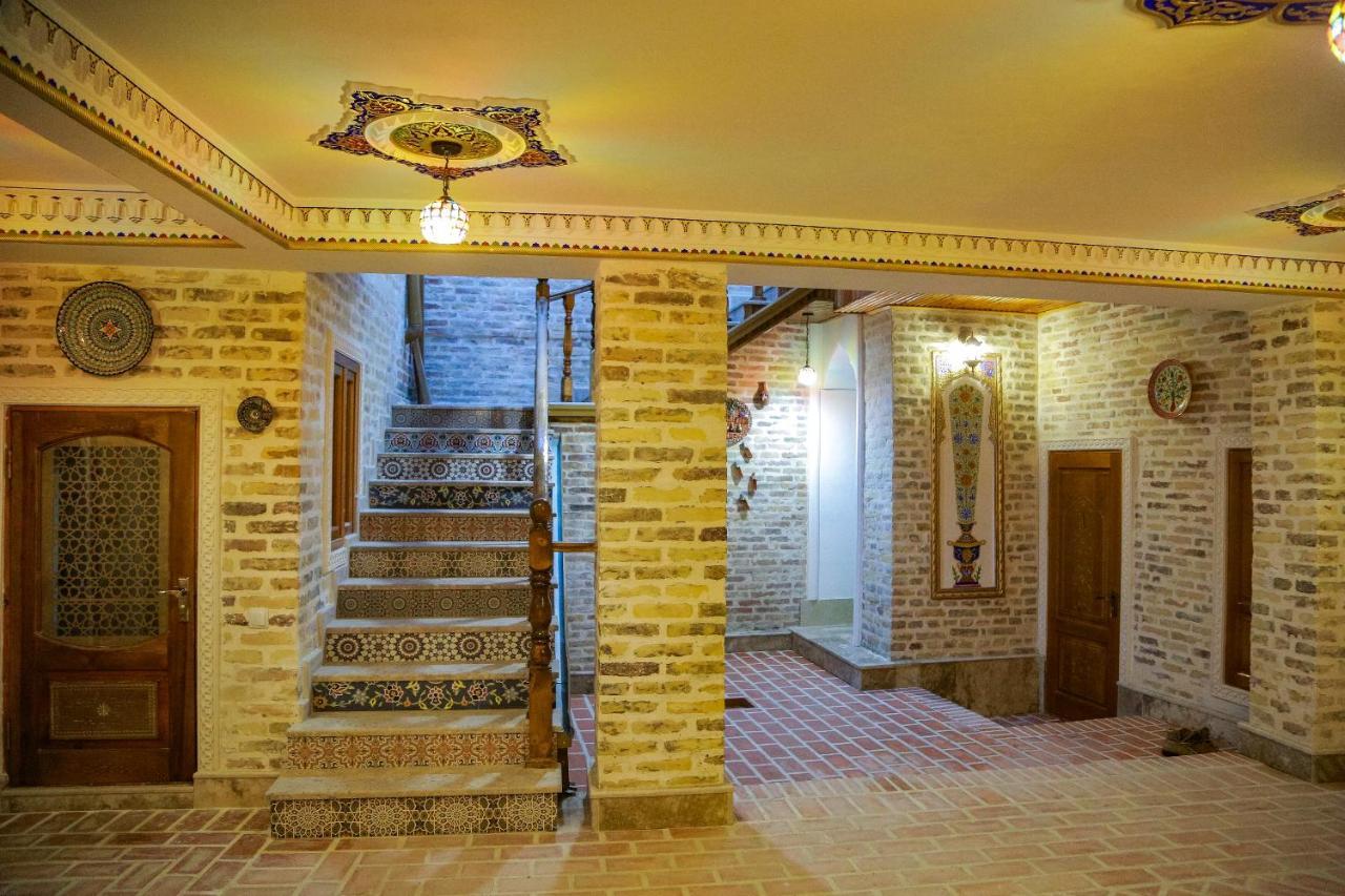 Old Gate Family Guest House Bukhara Bagian luar foto